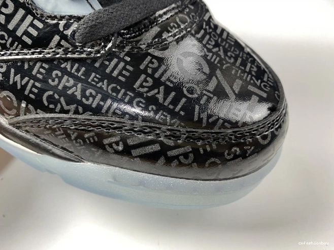 633068-010 Doernbecher AIR Retro 5 Jordan 0807